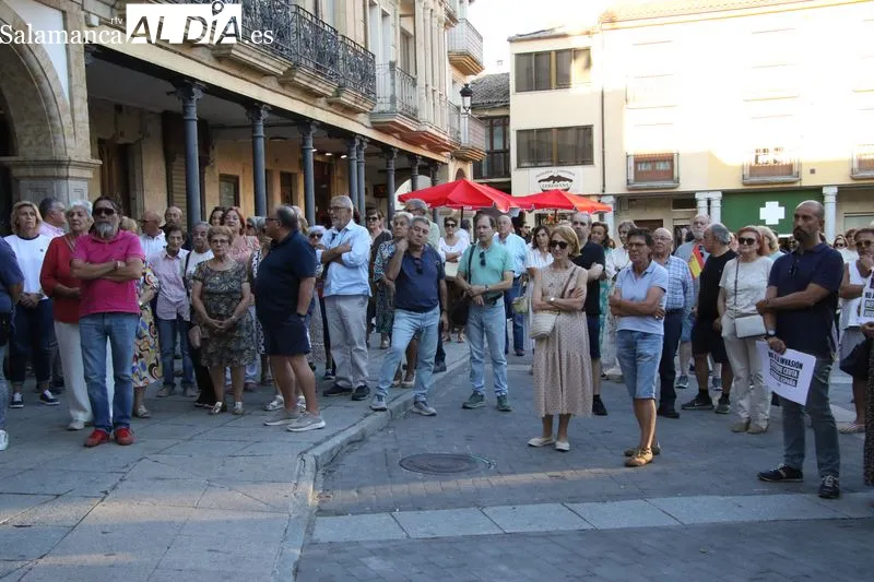 Foto 4 - El Ayuntamiento de Alba exige una respuesta de Estado coordinada para defender Ceuta