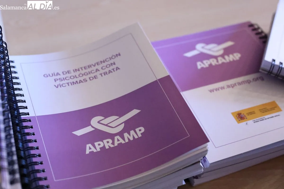 La UPSA)y la Asociación para la Prevención, Reinserción y Atención a la Mujer Prostituida (APRAMP) presentan una nueva Guía sobre la Trata de Personas. Foto de David Sañudo