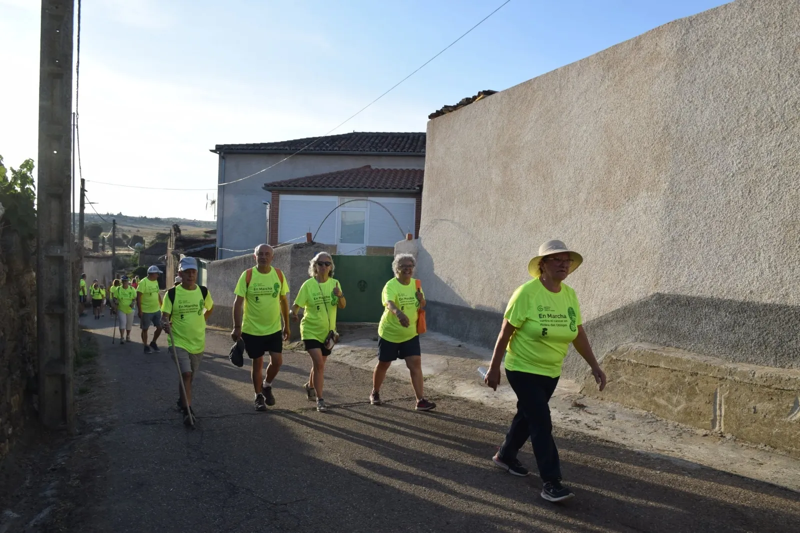 Foto 7 - La deportividad y solidaridad de la III Marcha contra el C&aacute;ncer de Aldea del Obispo logra recaudar 11.300 euros