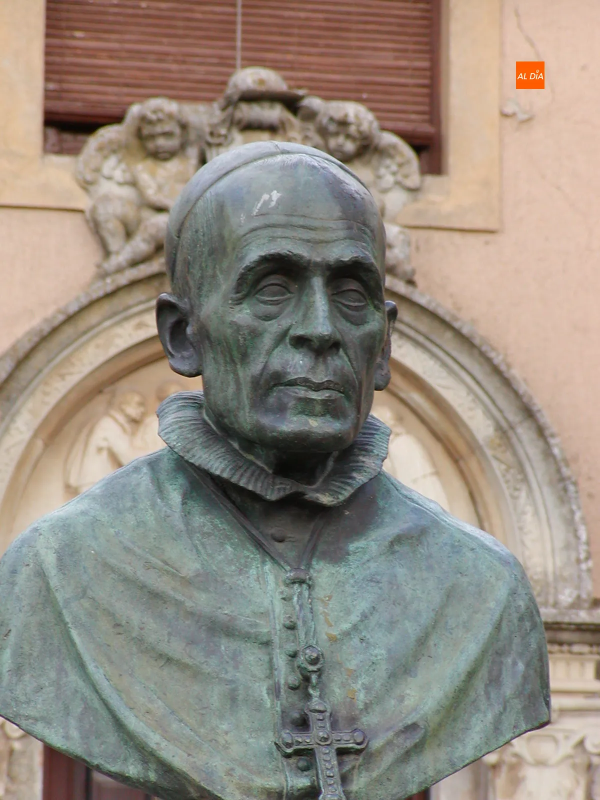 Busto del Obispo Mazarrasa 