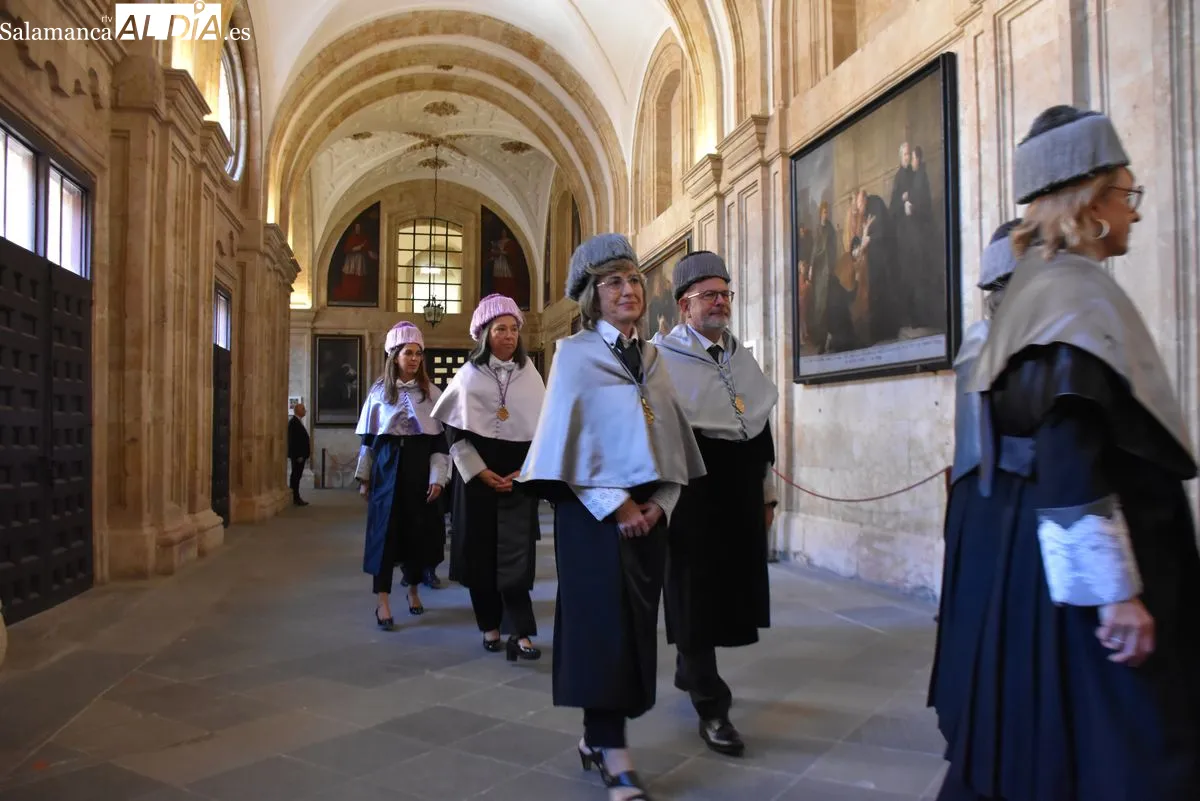 María San Gil recibe la Medalla de Oro de la UPSA | FOTOS: V.M. 