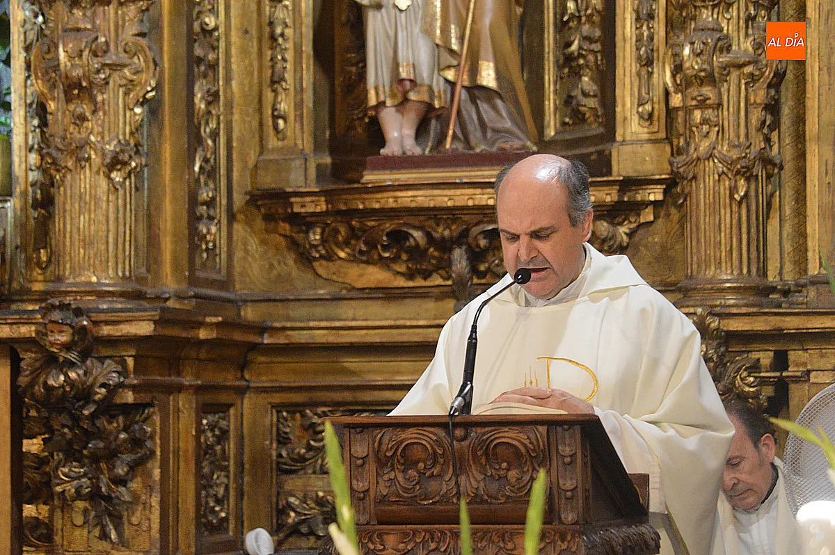 Foto 3 - La parroquia de San Andr&eacute;s celebra la Novena por la Virgen de la Pe&ntilde;a 