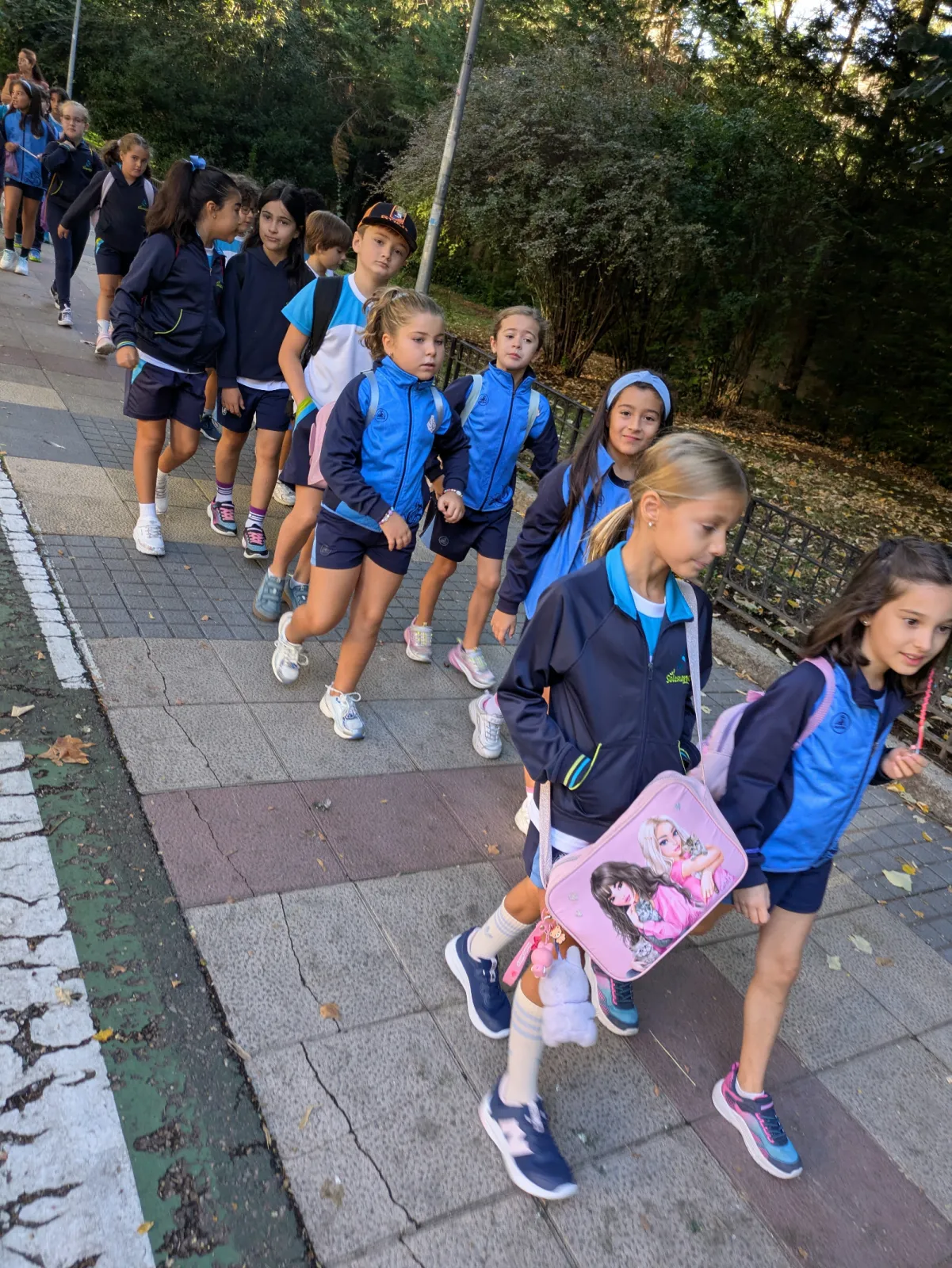 Oración, juegos y un gran puzle en la jornada de convivencia de San Juan Bosco