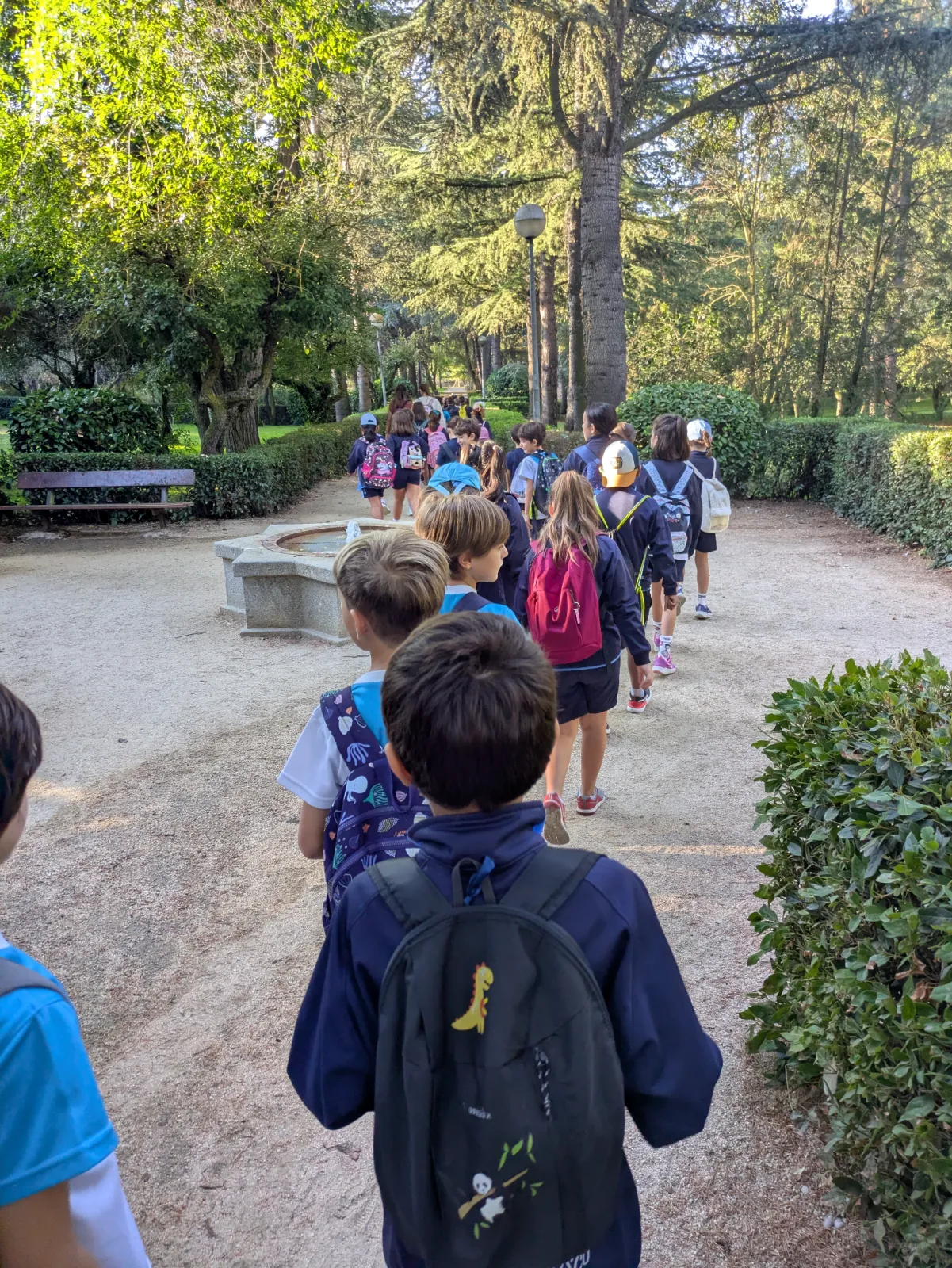Oración, juegos y un gran puzle en la jornada de convivencia de San Juan Bosco