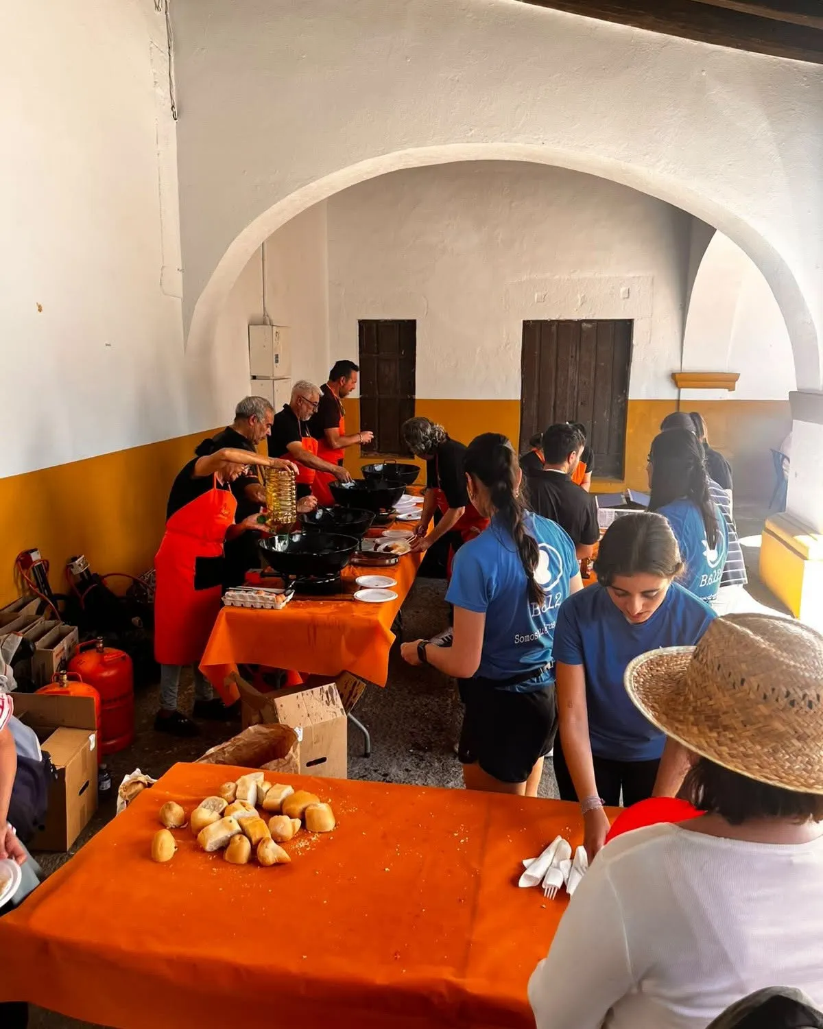 Foto 7 - M&aacute;s de cien senderistas participan en la `Ruta de la Raya Ib&eacute;rica&acute; de Ciudad Rodrigo 
