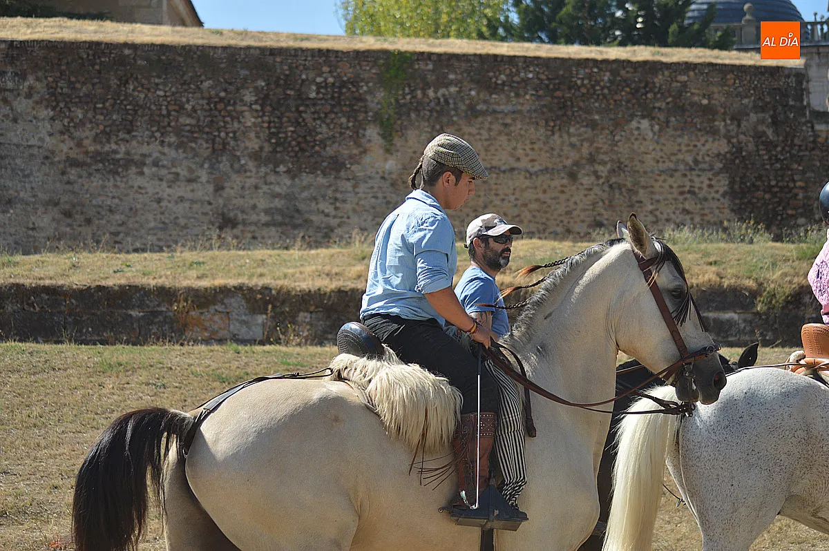 Foto 13 - &Eacute;xito de las rutas ecuestres de la ma&ntilde;ana en Ciudad Rodrigo