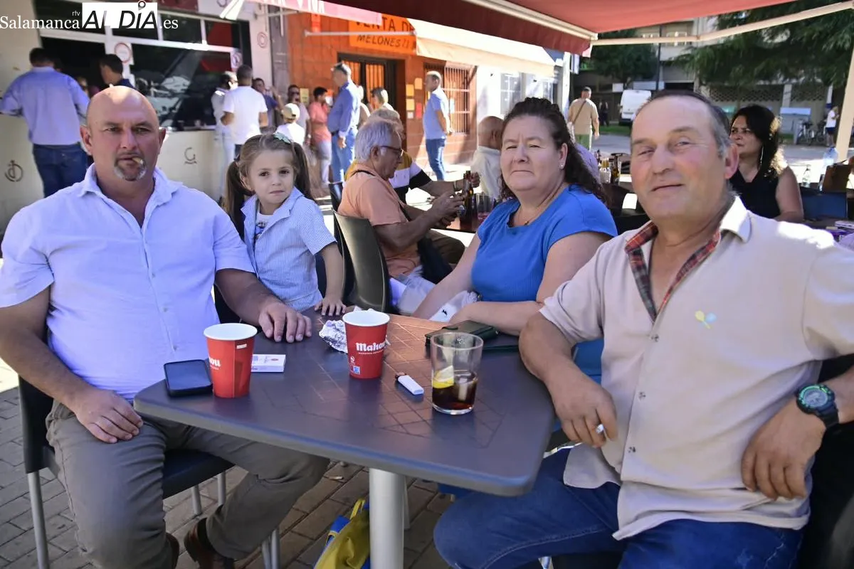 Ni el intenso calor frena a la afición en un festejo con buen ambiente, caballos de lujo y el hornazo como aperitivo estrella en el festejo de rejones | FOTOS: SALAMANCArtv AL DÍA