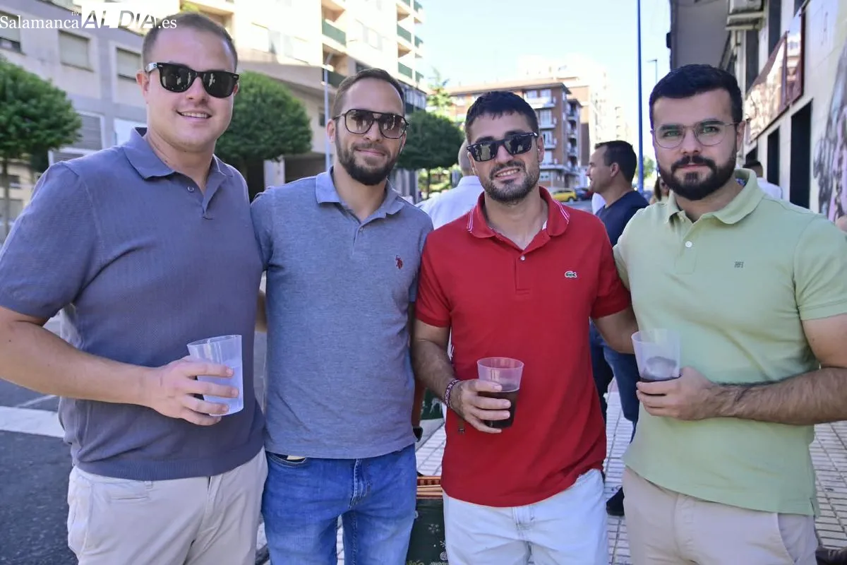 Ni el intenso calor frena a la afición en un festejo con buen ambiente, caballos de lujo y el hornazo como aperitivo estrella en el festejo de rejones | FOTOS: SALAMANCArtv AL DÍA