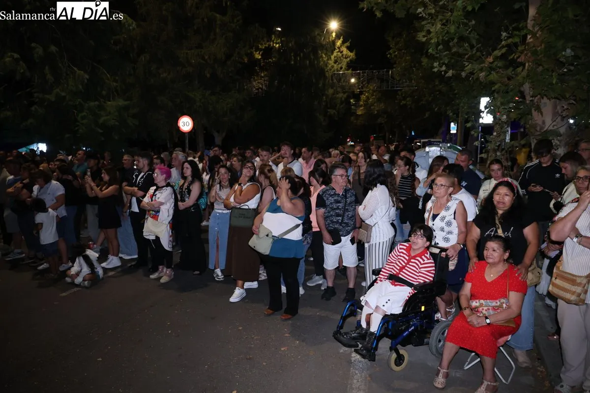 Tradicional encendido de La Aldehuela para iniciar las Ferias de Salamanca | FOTOS: David Sañudo