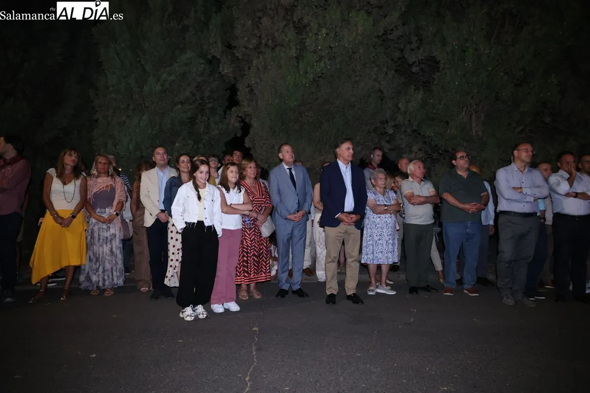 Tradicional encendido de La Aldehuela para iniciar las Ferias de Salamanca | FOTOS: David Sañudo