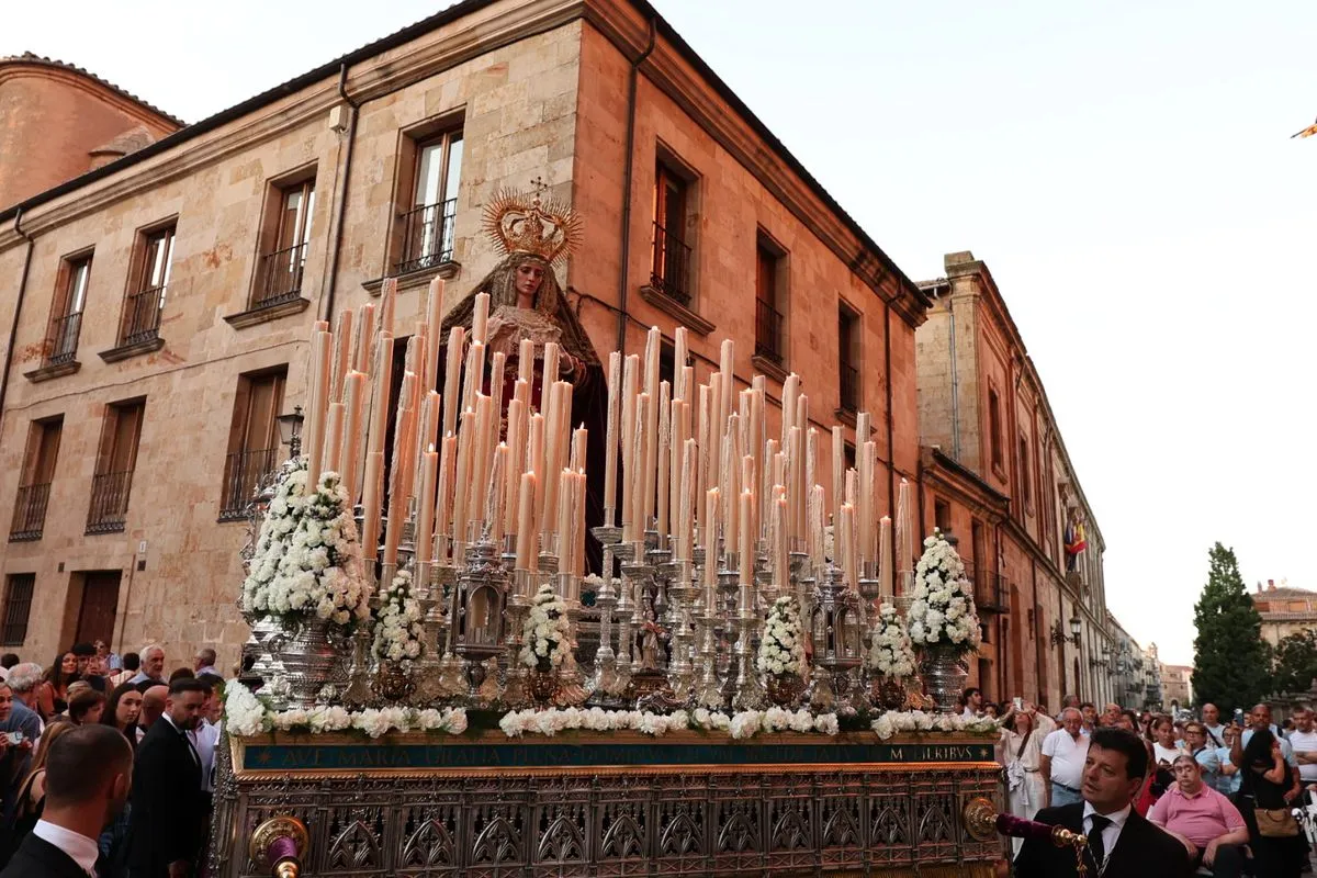 Las imágenes del Dulce Nombre, Jesús Rescatado y Jesús Nazareno ya descansan en la Catedral de Salamanca | FOTOS: David Sañudo