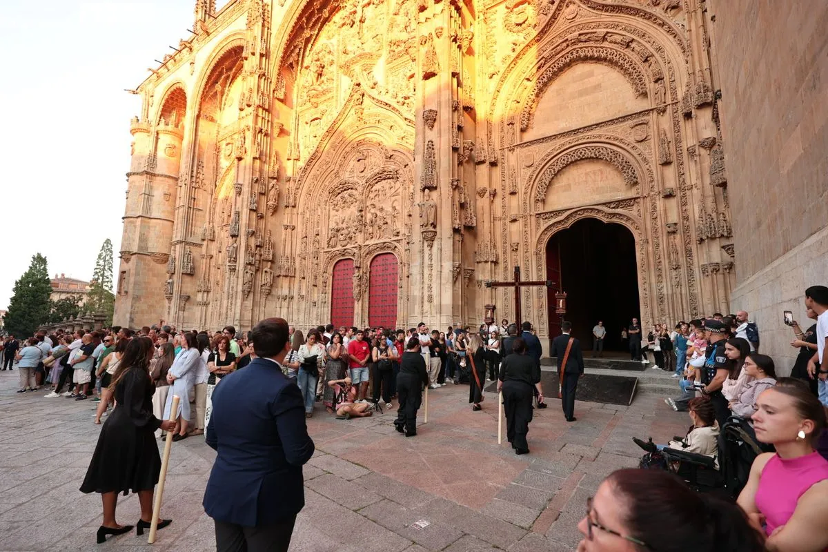 Las imágenes del Dulce Nombre, Jesús Rescatado y Jesús Nazareno ya descansan en la Catedral de Salamanca | FOTOS: David Sañudo