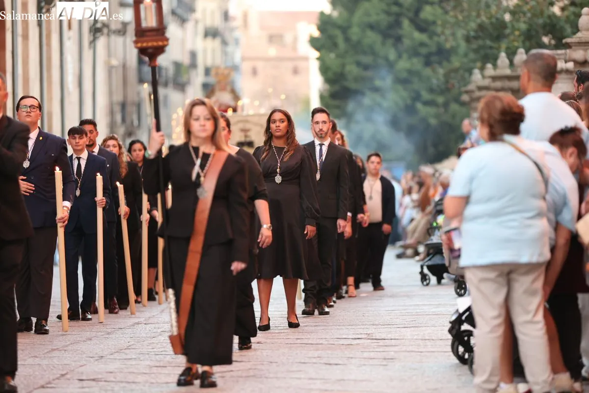 Las imágenes del Dulce Nombre, Jesús Rescatado y Jesús Nazareno ya descansan en la Catedral de Salamanca | FOTOS: David Sañudo