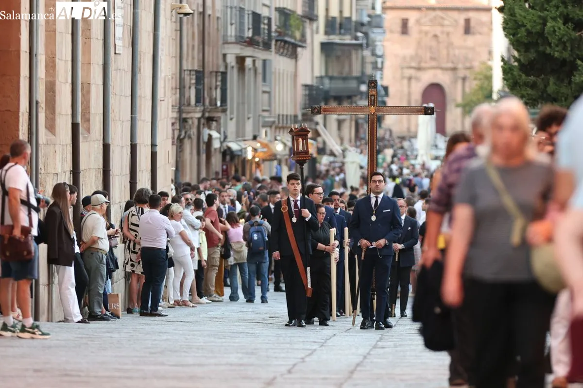 Las imágenes del Dulce Nombre, Jesús Rescatado y Jesús Nazareno ya descansan en la Catedral de Salamanca | FOTOS: David Sañudo