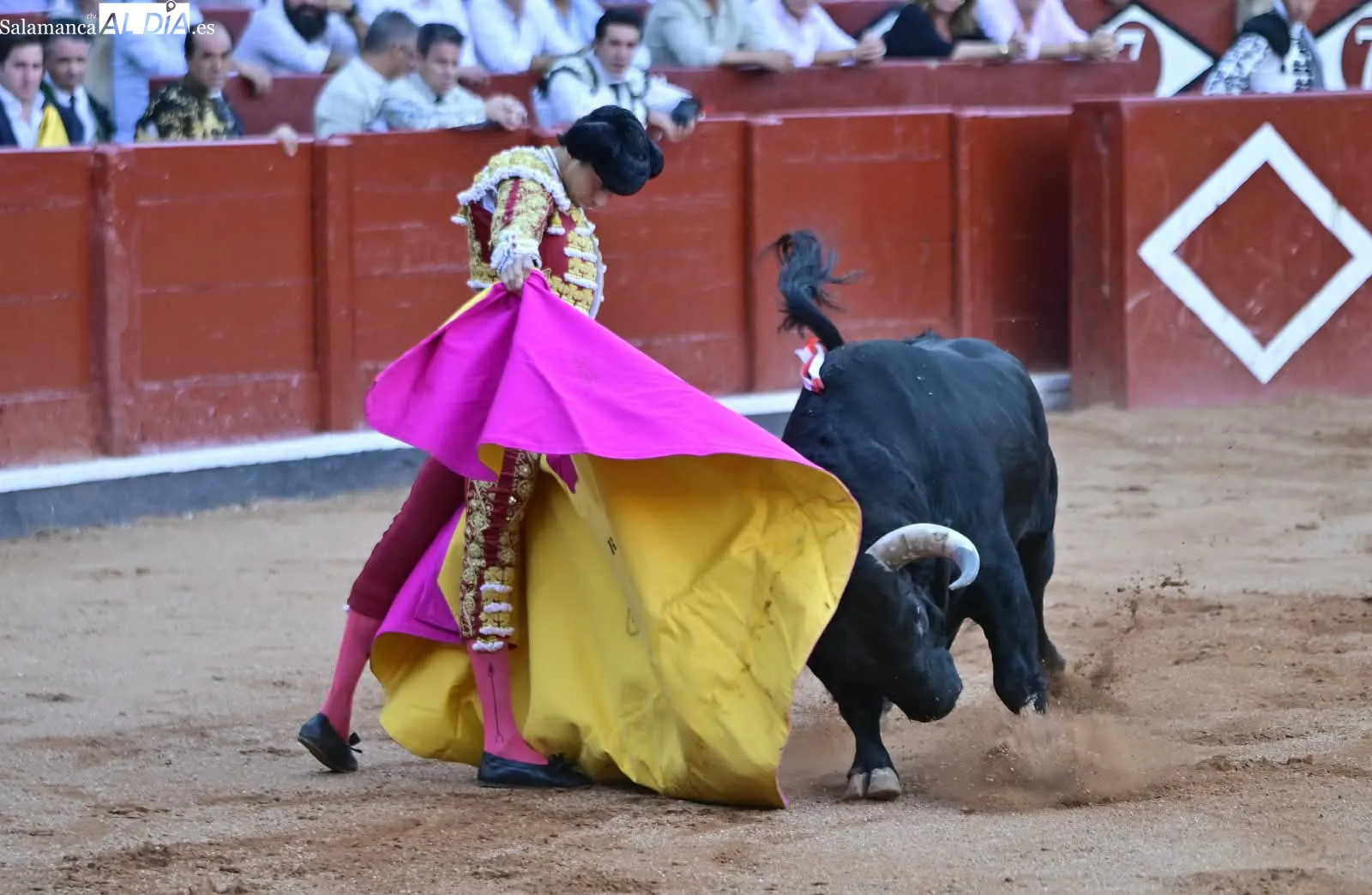 Dos orejas para un autoritario Roca Rey