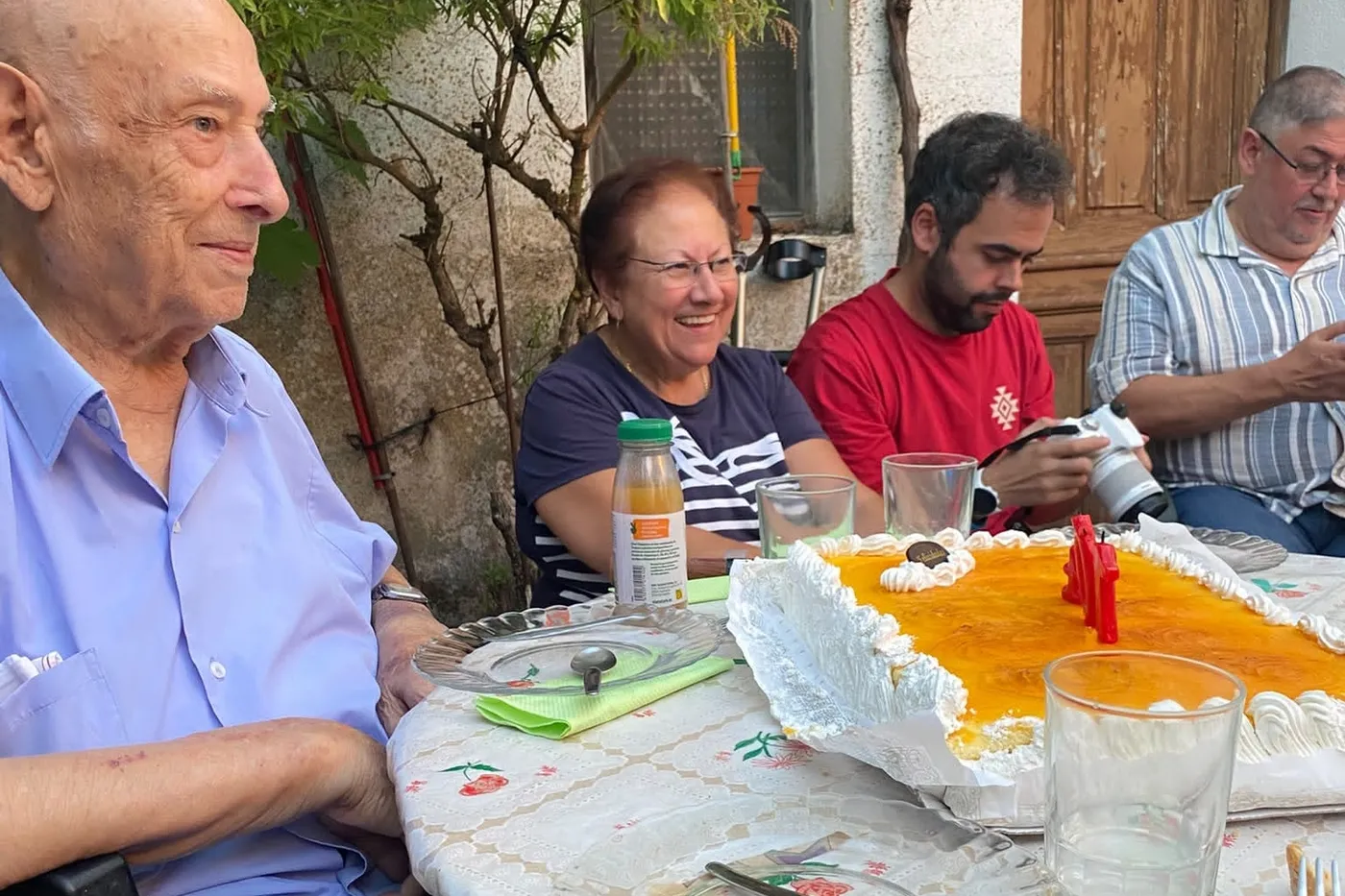 Miguel Benito Manzanas celebra sus 104 años en Lumbrales