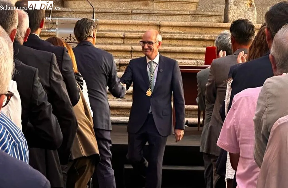 Javier Iglesias destaca el valor de las políticas sobre las personas al despedirse de la Diputación de Salamanca