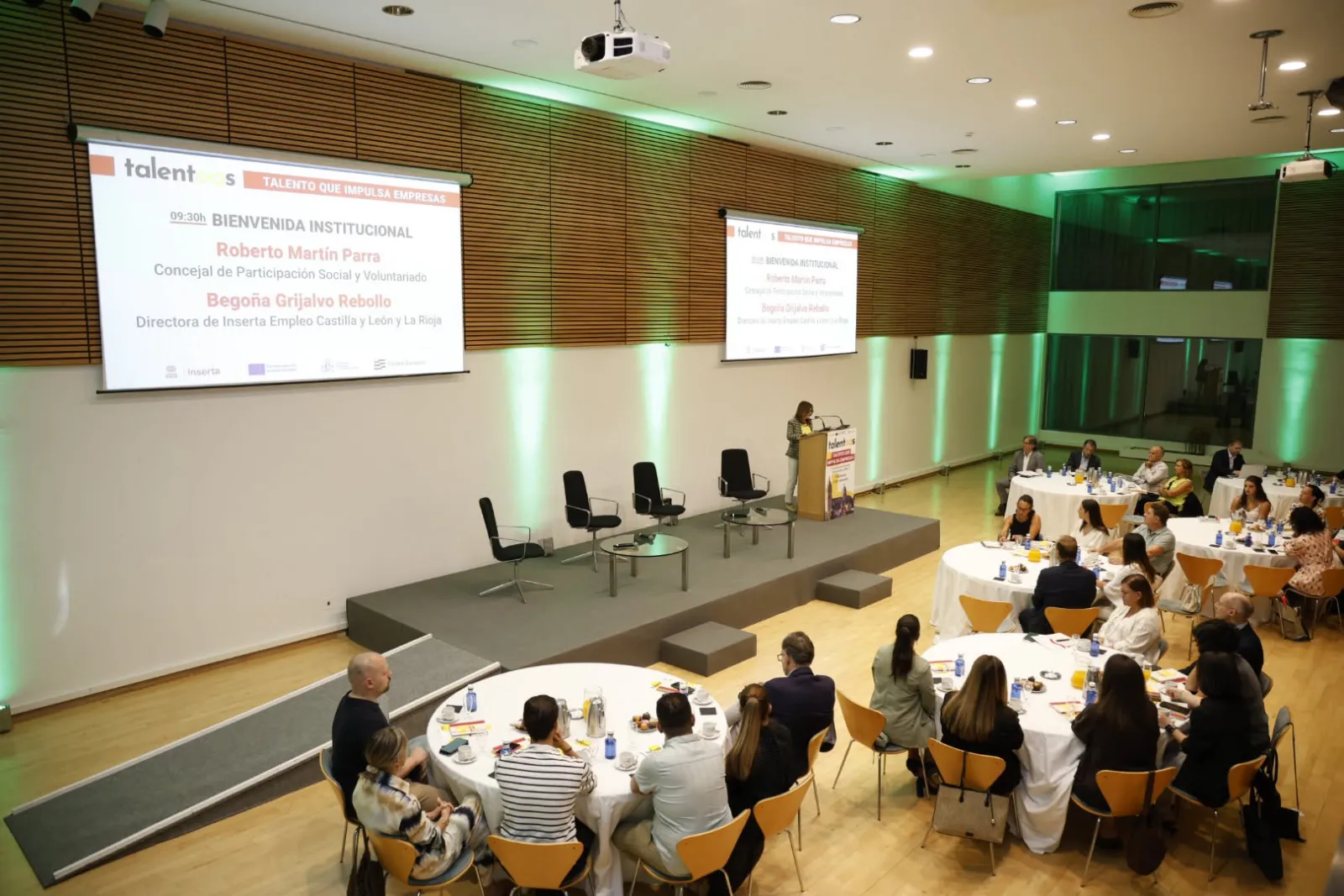 Foto 5 - El encuentro 'Talentoos' abre nuevas v&iacute;as de inserci&oacute;n laboral para personas con discapacidad en Salamanca