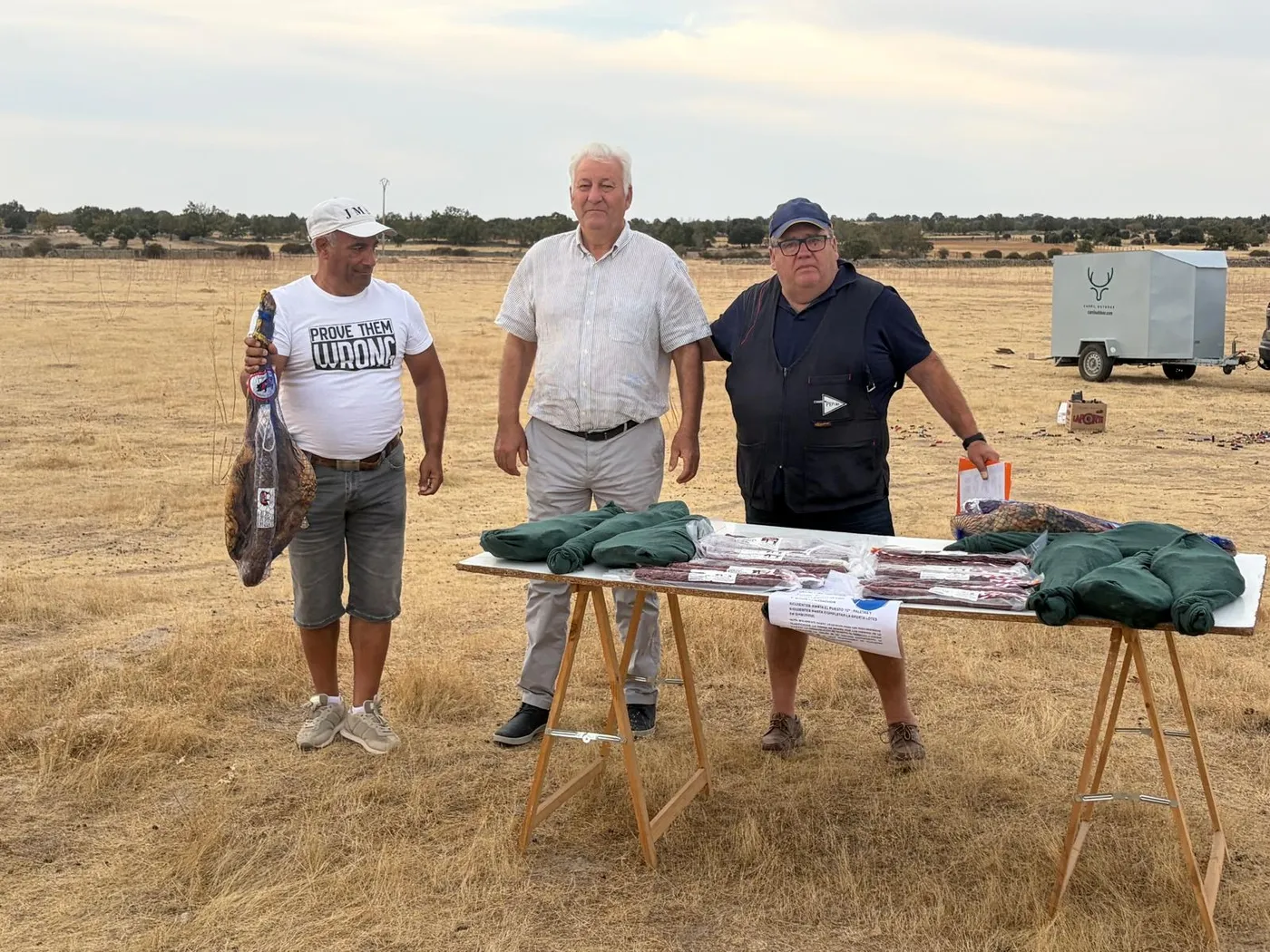 Animada tirada al plato en Villar de Peralonso 