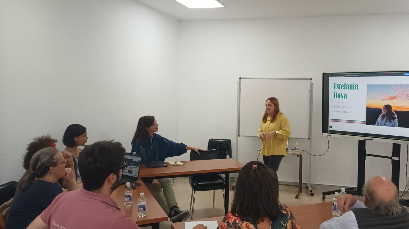 Vitigudino impulsa la digitalización de los negocios rurales con un taller de marketing