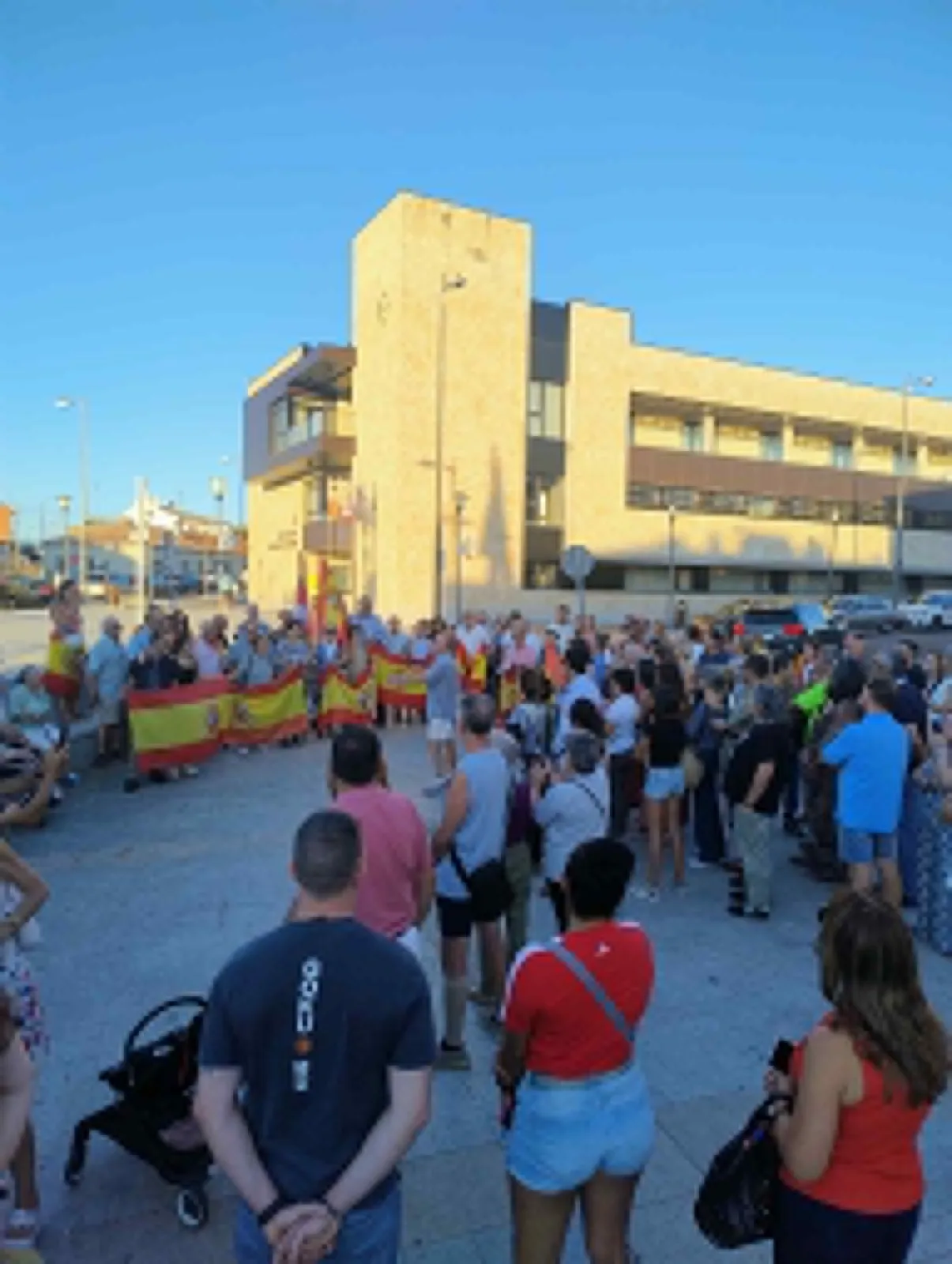 Foto 6 - FOTOS | Los municipios del Alfoz  de Salamanca se concentran en apoyo a Ceuta