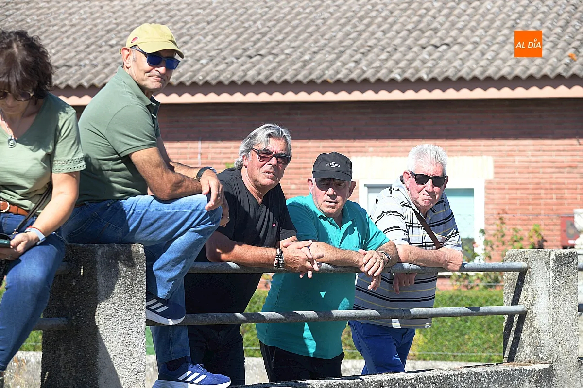 Encierro a caballo en Espeja por San Lino