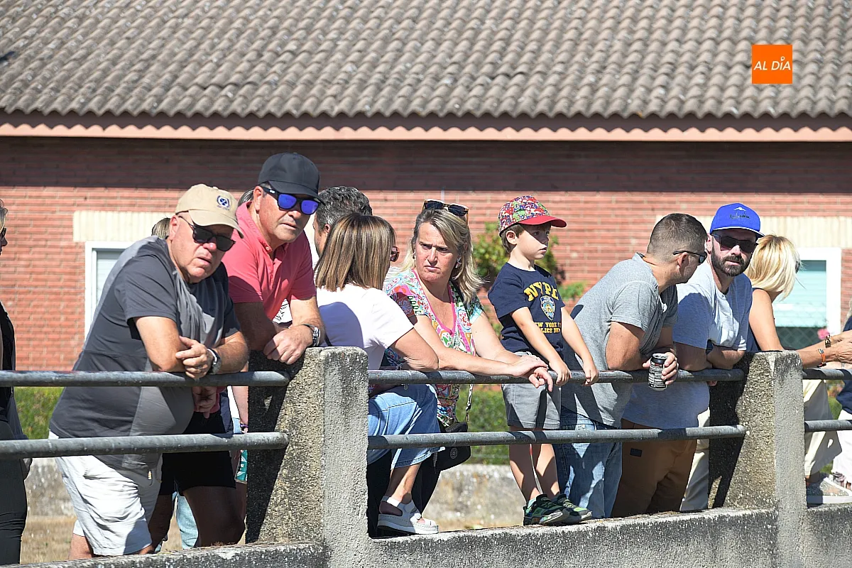 Encierro a caballo en Espeja por San Lino