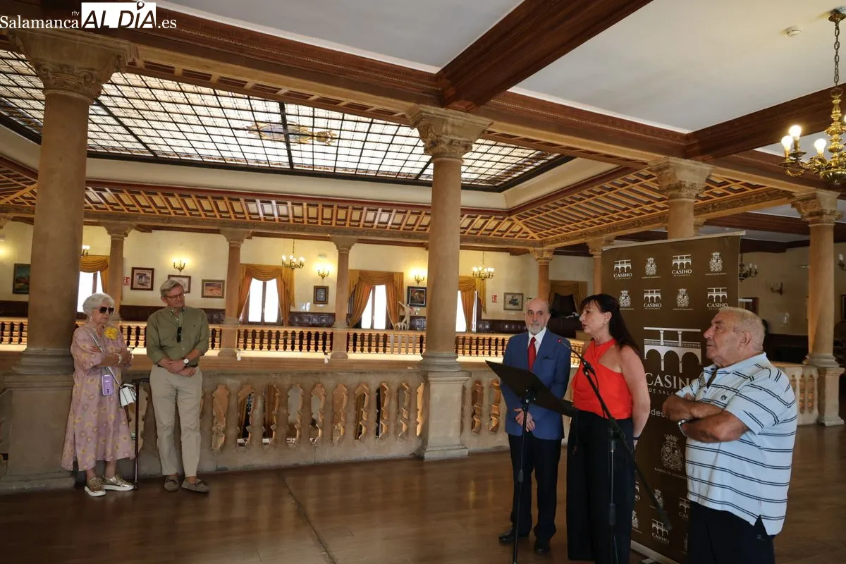 La pintura taurina hiperrealista de Menchu Marcos sorprende en el Casino de Salamanca. Foto de David Sañudo