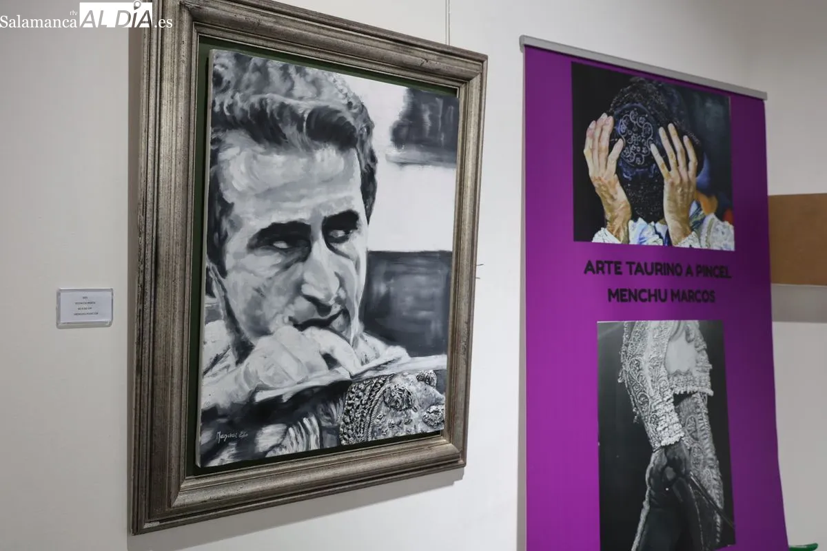 La pintura taurina hiperrealista de Menchu Marcos sorprende en el Casino de Salamanca. Foto de David Sañudo