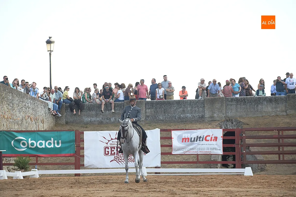 Ciudad Rodrigo ha celebrado las pruebas de doma vaquera de su 25.ª Feria del Caballo