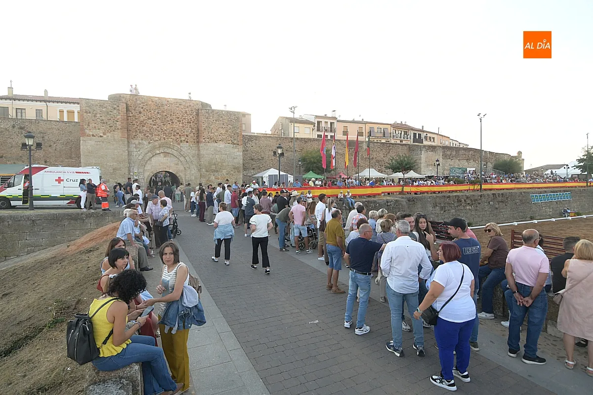 Ambiente callejero en la Feria del Caballo de Ciudad Rodrigo
