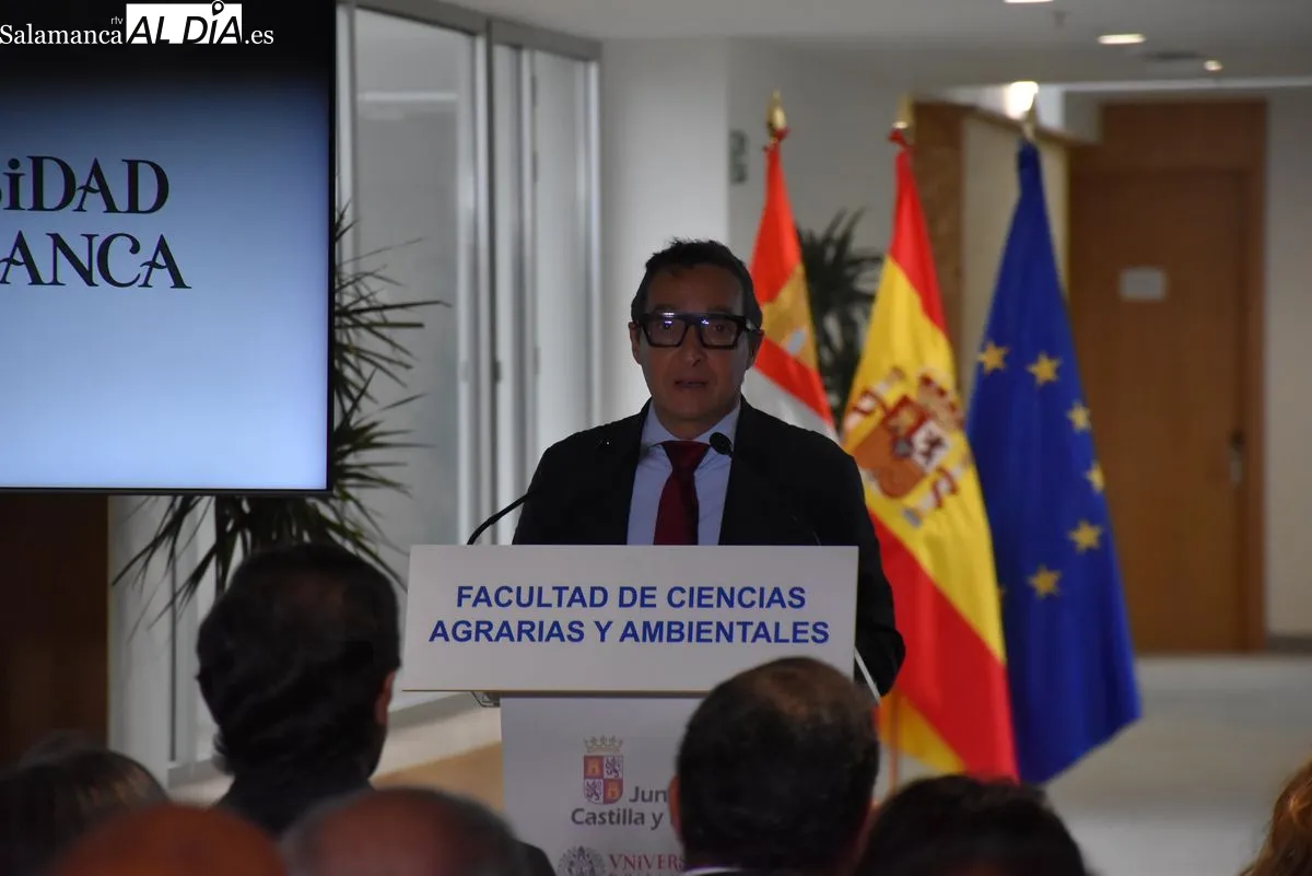 Visita de Alfonso Fernández Mañueco a la nueva Facultad de Veterinaria de la USAL | FOTOS: Miguel González