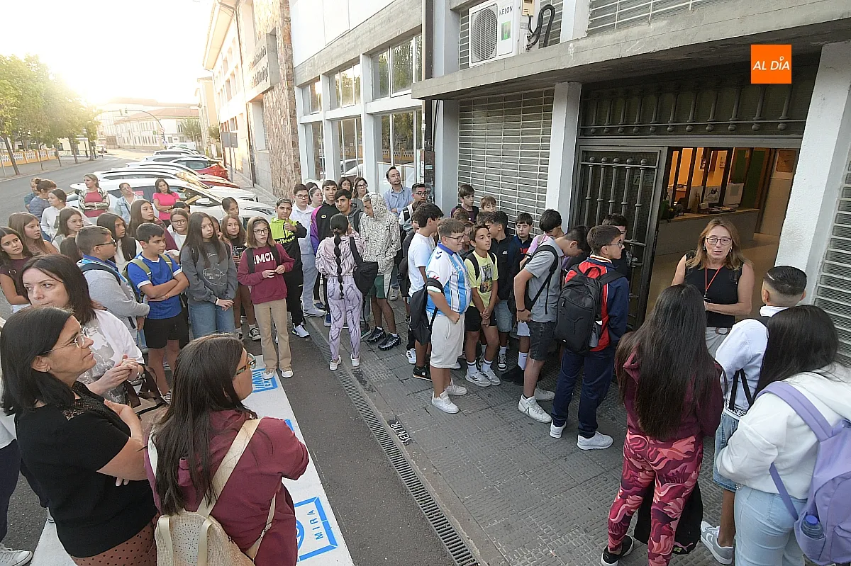 Foto 11 - Los institutos de Ciudad Rodrigo comienzan sus primeras clases del curso