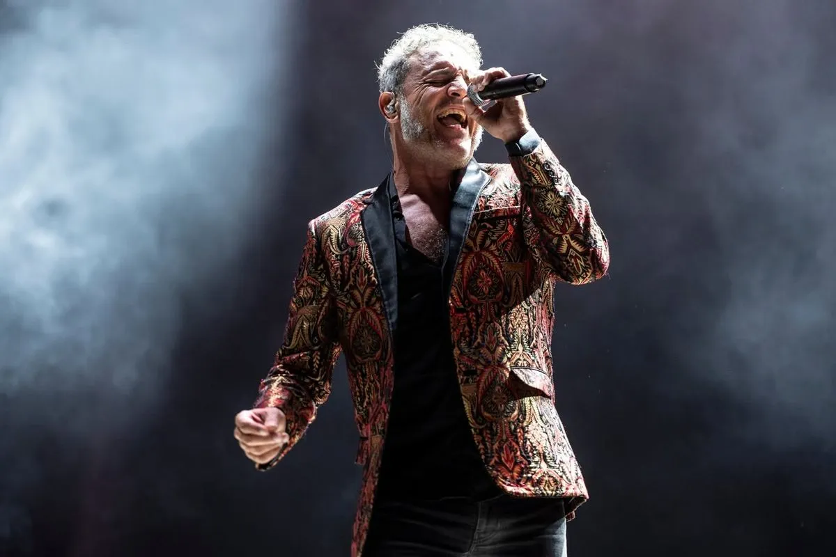 Carlos Tarque, vocalista de la mítica banda de rock M Clan ofrecerá un concierto gratuito el próximo 12 de septiembre en la Plaza Mayor de Salamanca. Foto FB M Clan 