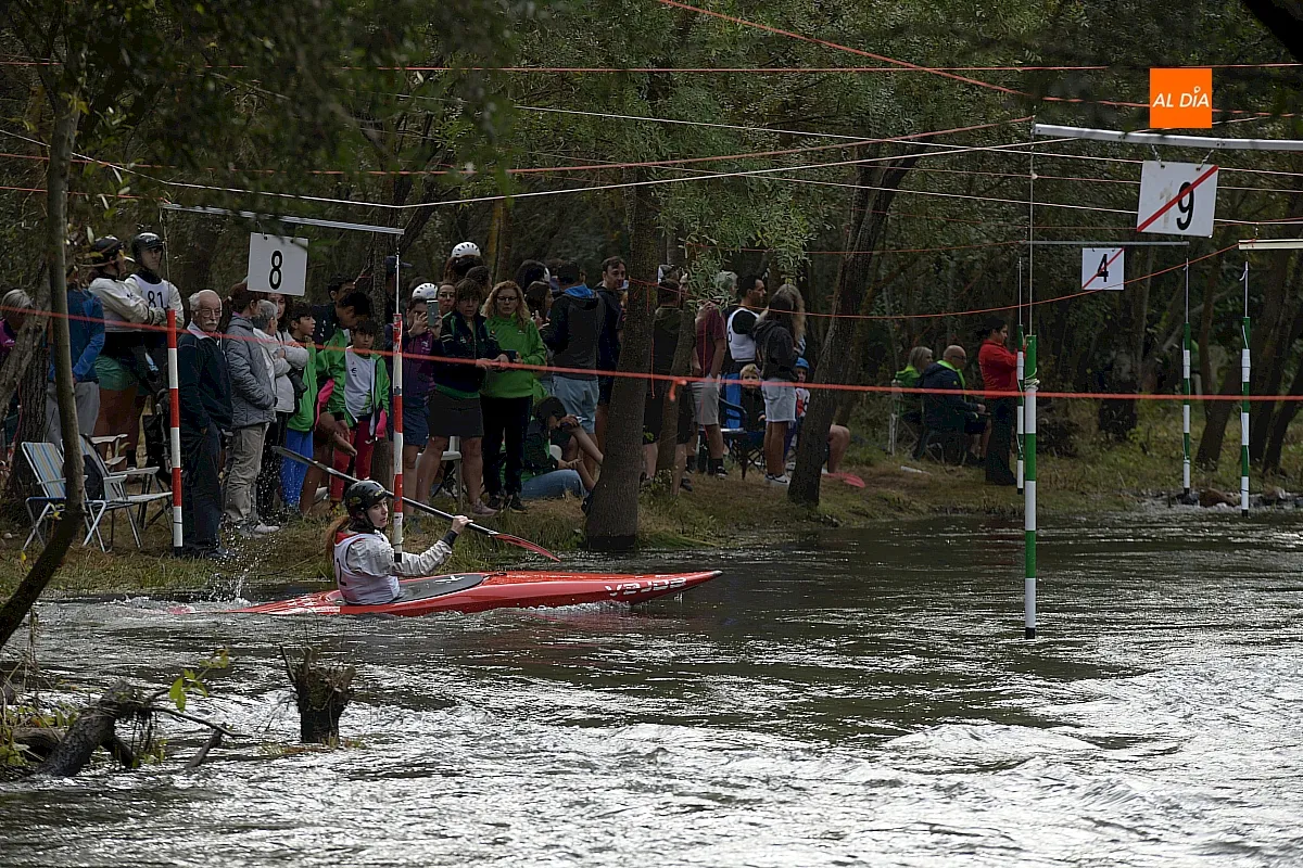 Capitán Nemo gana el autonómico de piragüismo en el Águeda