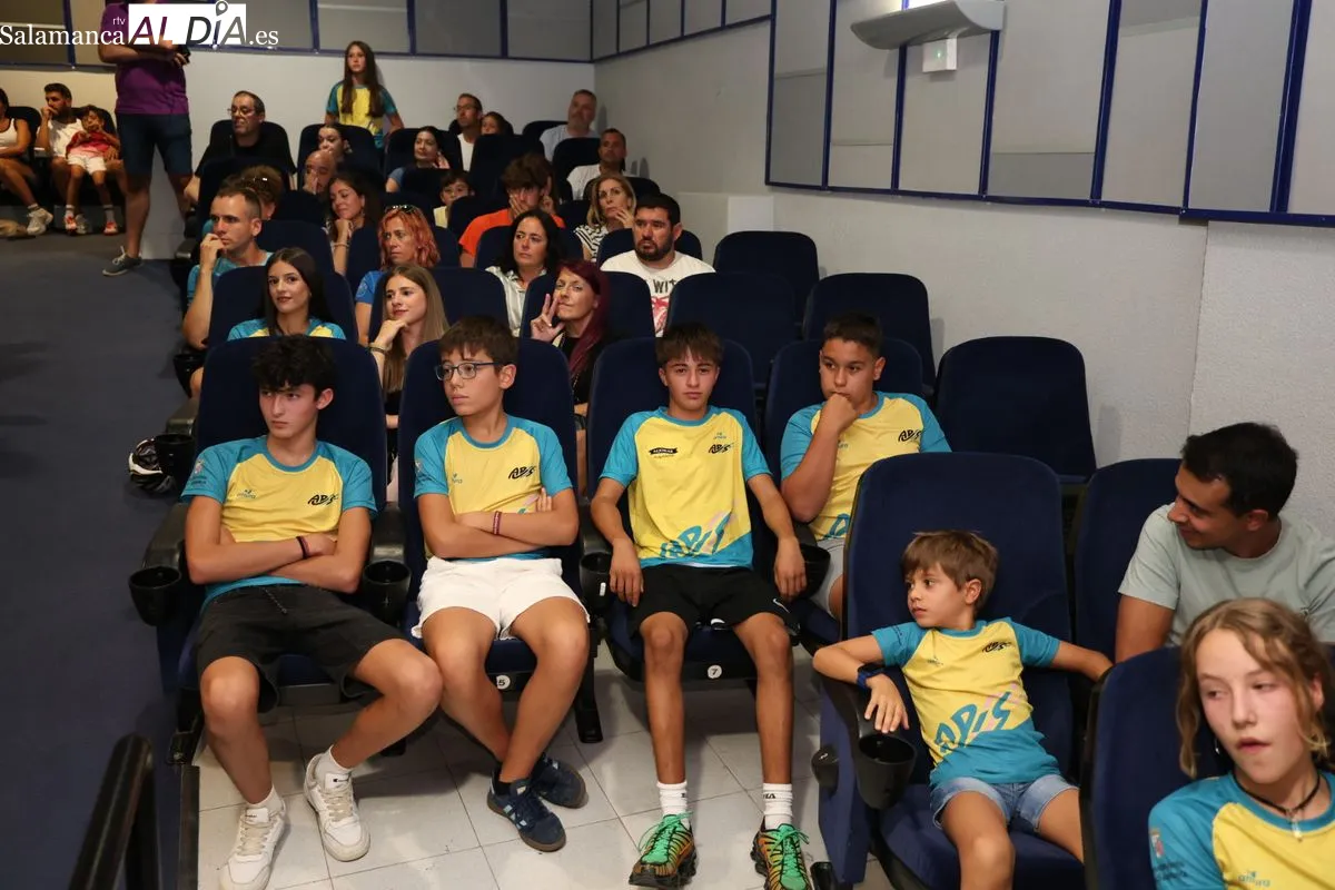 La Escuela de Atletismo de Salamanca premia sus éxitos en Santa Marta | FOTOS: David Sañudo 