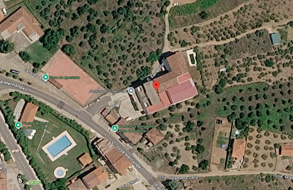 Foto 2 - Una f&aacute;brica de embutidos de 1,5 millones de euros en Sotoserrano se subasta desde un euro