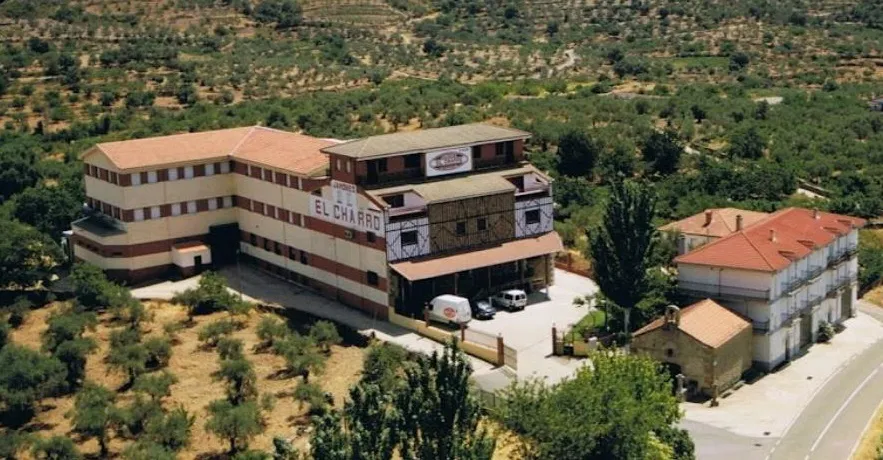 Foto 3 - Una f&aacute;brica de embutidos de 1,5 millones de euros en Sotoserrano se subasta desde un euro