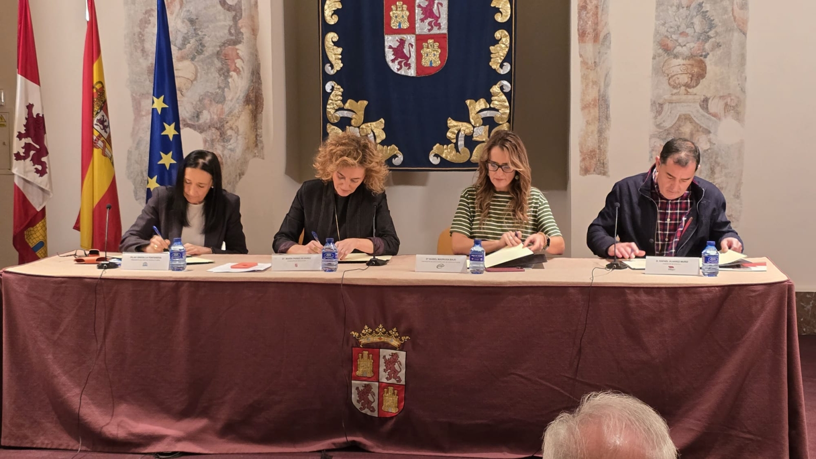 Acuerdo docente en CyL para cobrar tutorías y reducir horario de docentes de más de 55 años