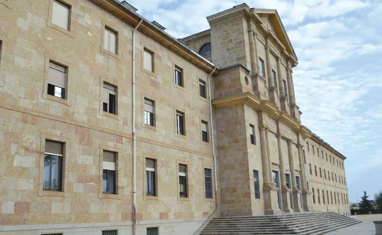 Colegio San Agustín, Dios te sueña mejor