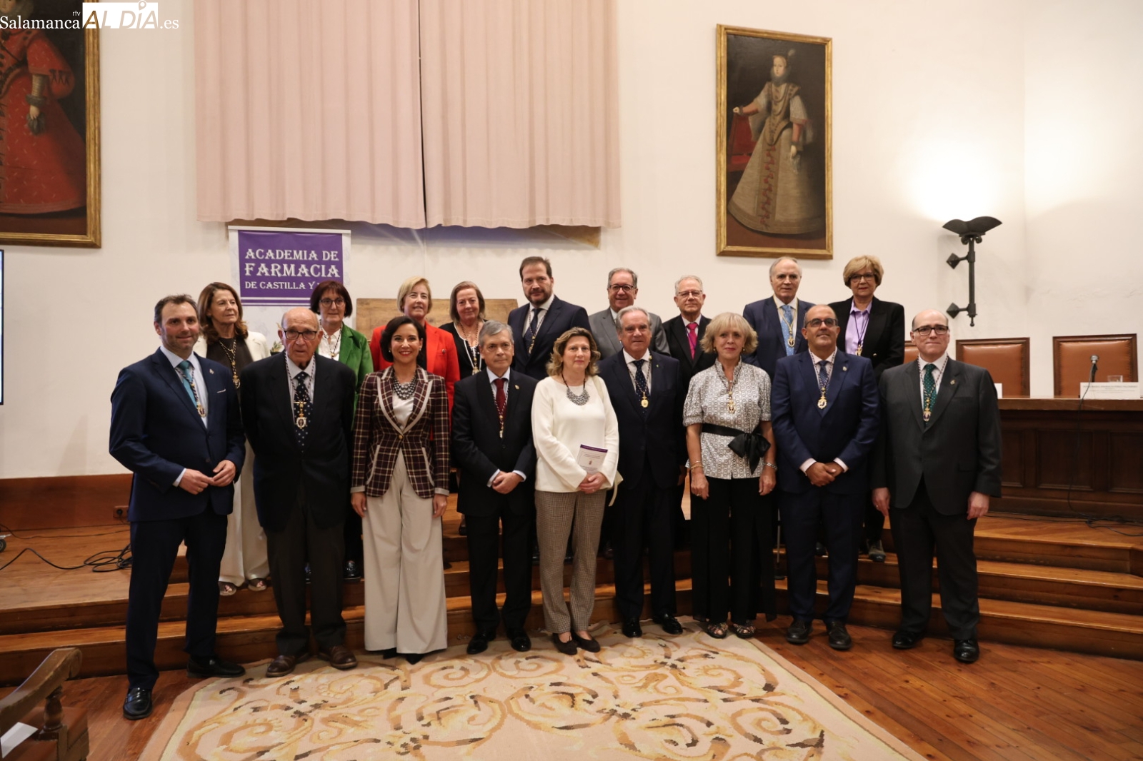 FOTOS | Raquel Martínez ingresa en la Academia de Farmacia de Castilla y León