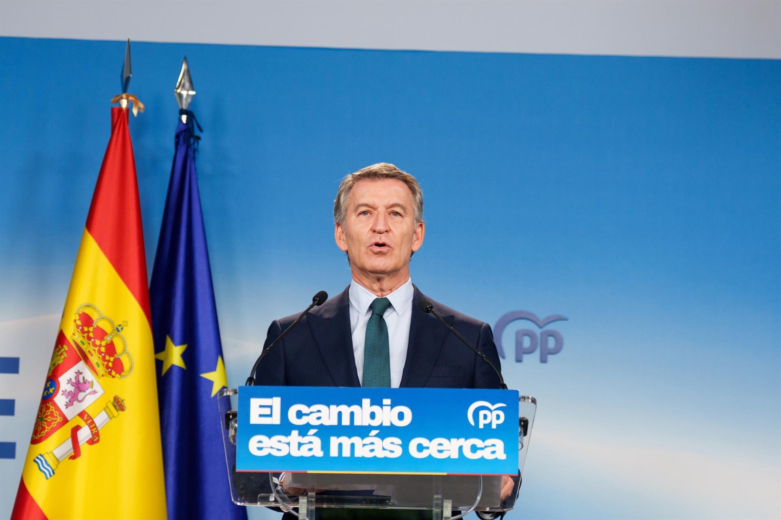 Feijóo apela al cambio para una reconstrucción nacional y cree que Sánchez merece el mayor de los castigos