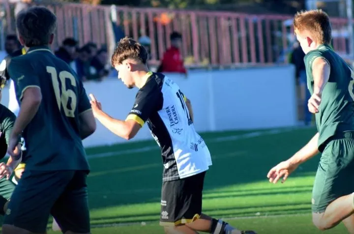 Goleada del División de Honor de Unionistas al Mareo (7-1)