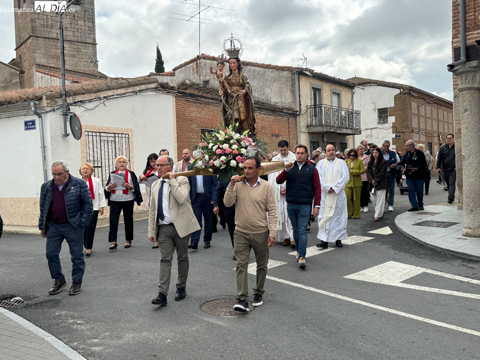 La Virgen del Rosario vuelve a reunir a Mancera de Abajo en el día grande de sus ‘fiestas chicas’