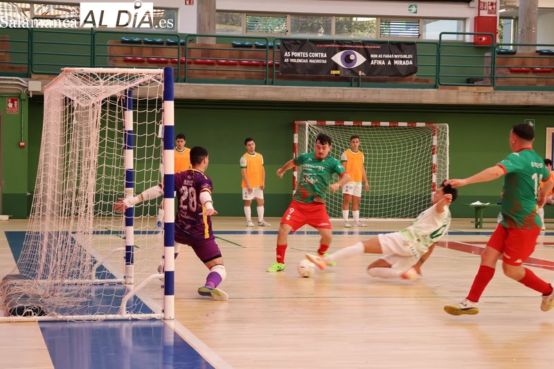 FOTOS | El CD Albense FS cae ante O Esteo y ve frenada su racha de victorias (7-1)