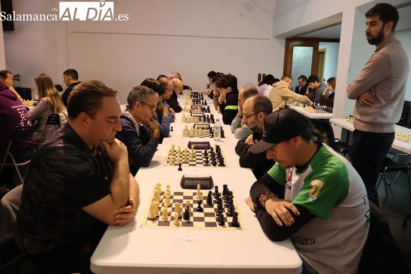 El XI Torneo de Ajedrez de Alba de Tormes reúne a 70 participantes en sus categorías infantil y absoluta