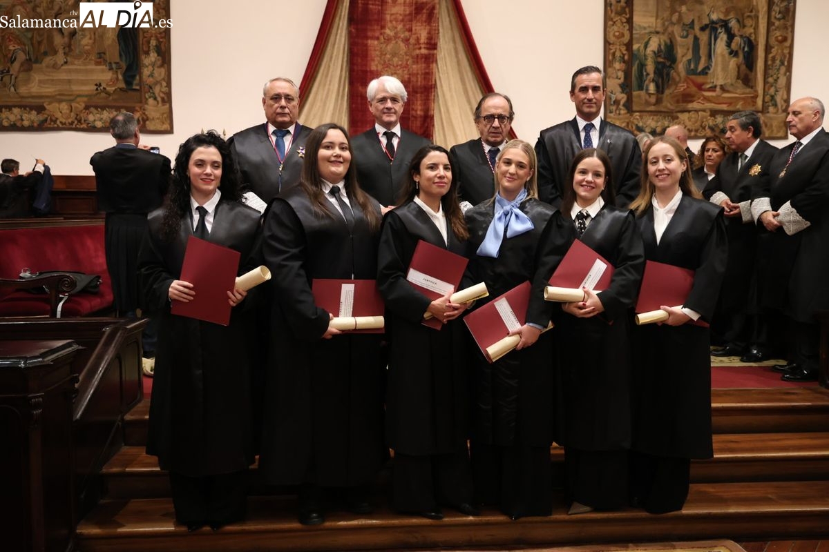 FOTOS | El Colegio de la Abogacía de Salamanca incorpora nuevas letradas y entrega de insignias de plata