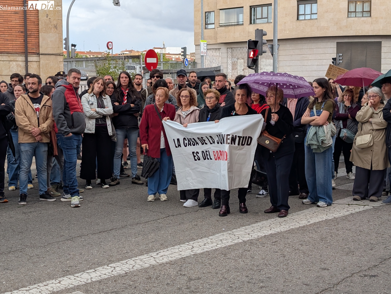 FOTOS | Los jóvenes de Garrido se rebelan contra los alquileres de más de 1.000 euros