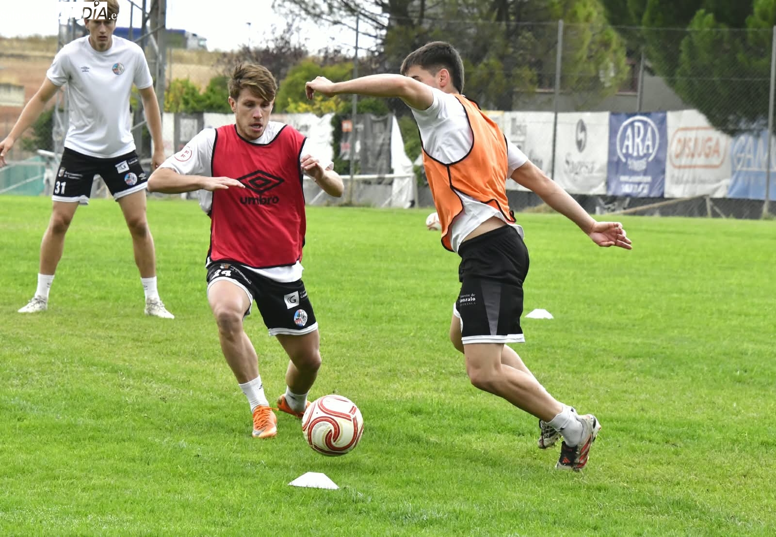 FOTOS | Caramelo y Luis Bilbao se entrenan con el grupo en un Salamanca UDS que va aligerando la enfermería