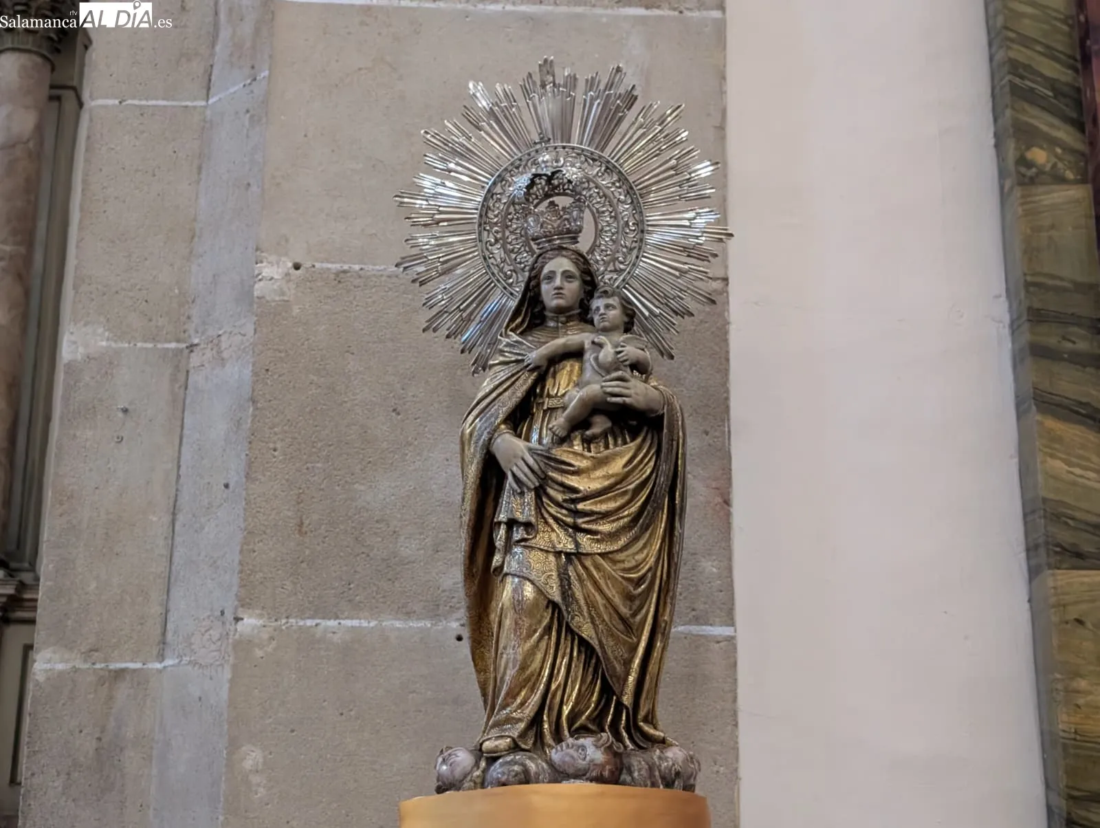 Virgen del Pilar en Salamanca: joya barroca en San Pablo
